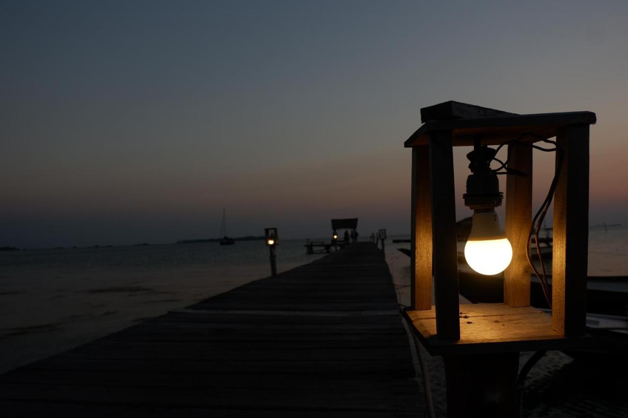 Mangrove Inn Karimunjawa Exterior foto